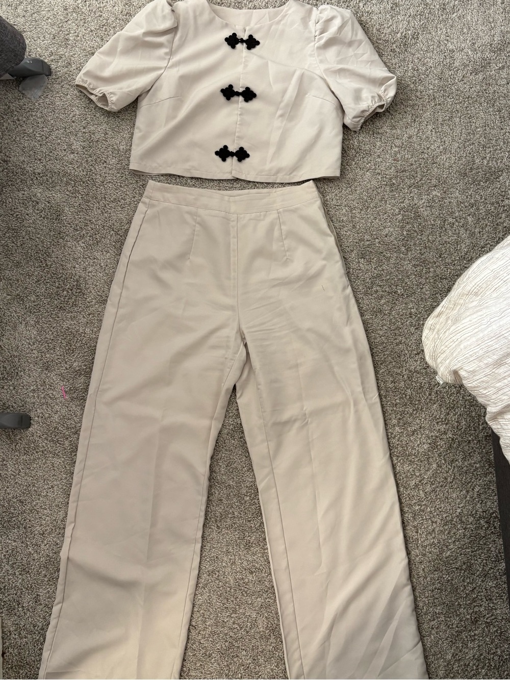 SHEIN Neutral Beige Wide-Leg Pants and Crop Top Set with Black Accents